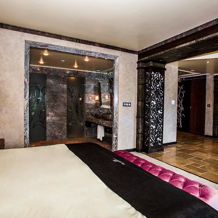Royal Castle Design & Spa เอเลนีเต ภายนอก รูปภาพ