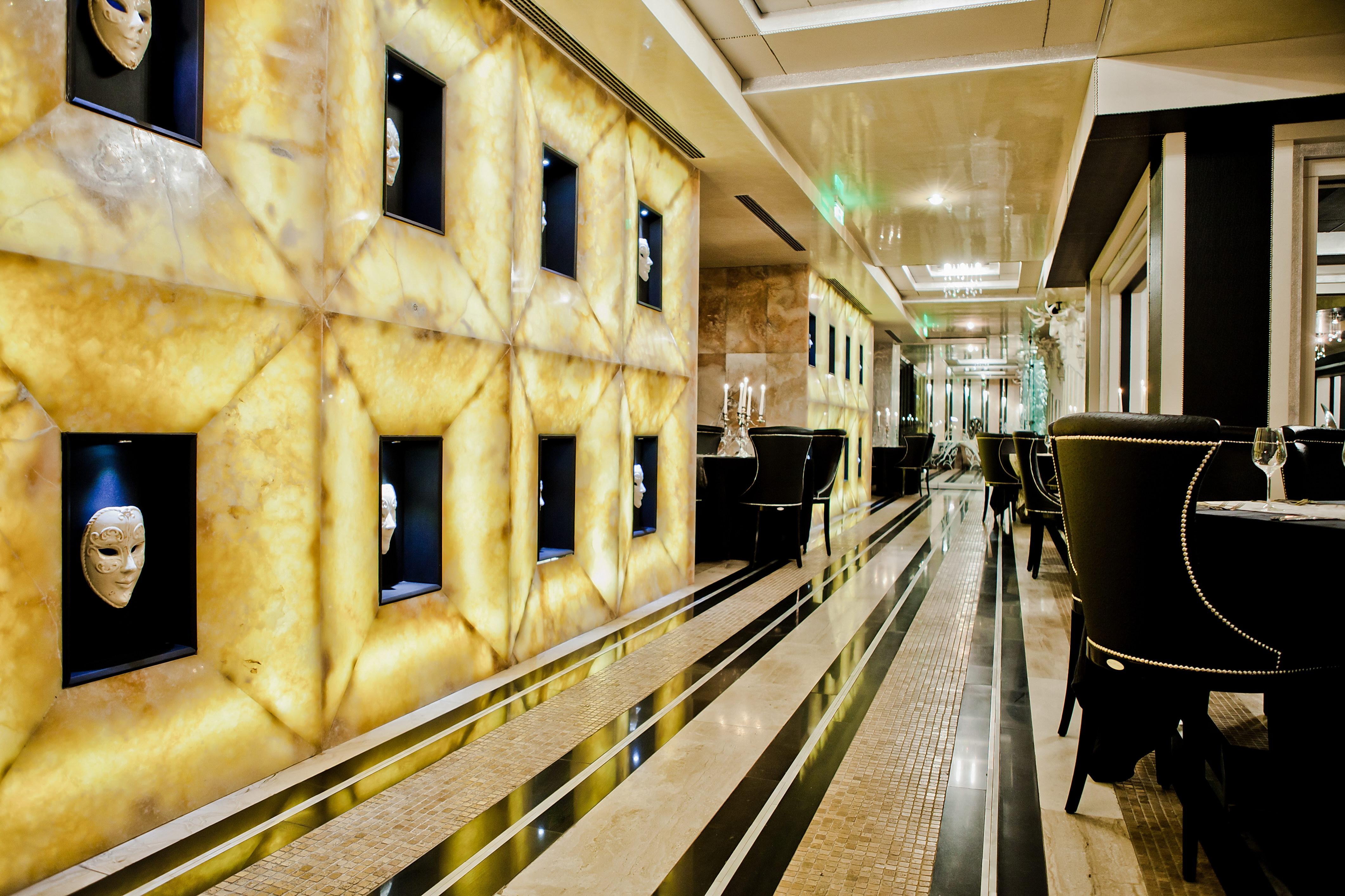 Royal Castle Design & Spa เอเลนีเต ภายนอก รูปภาพ