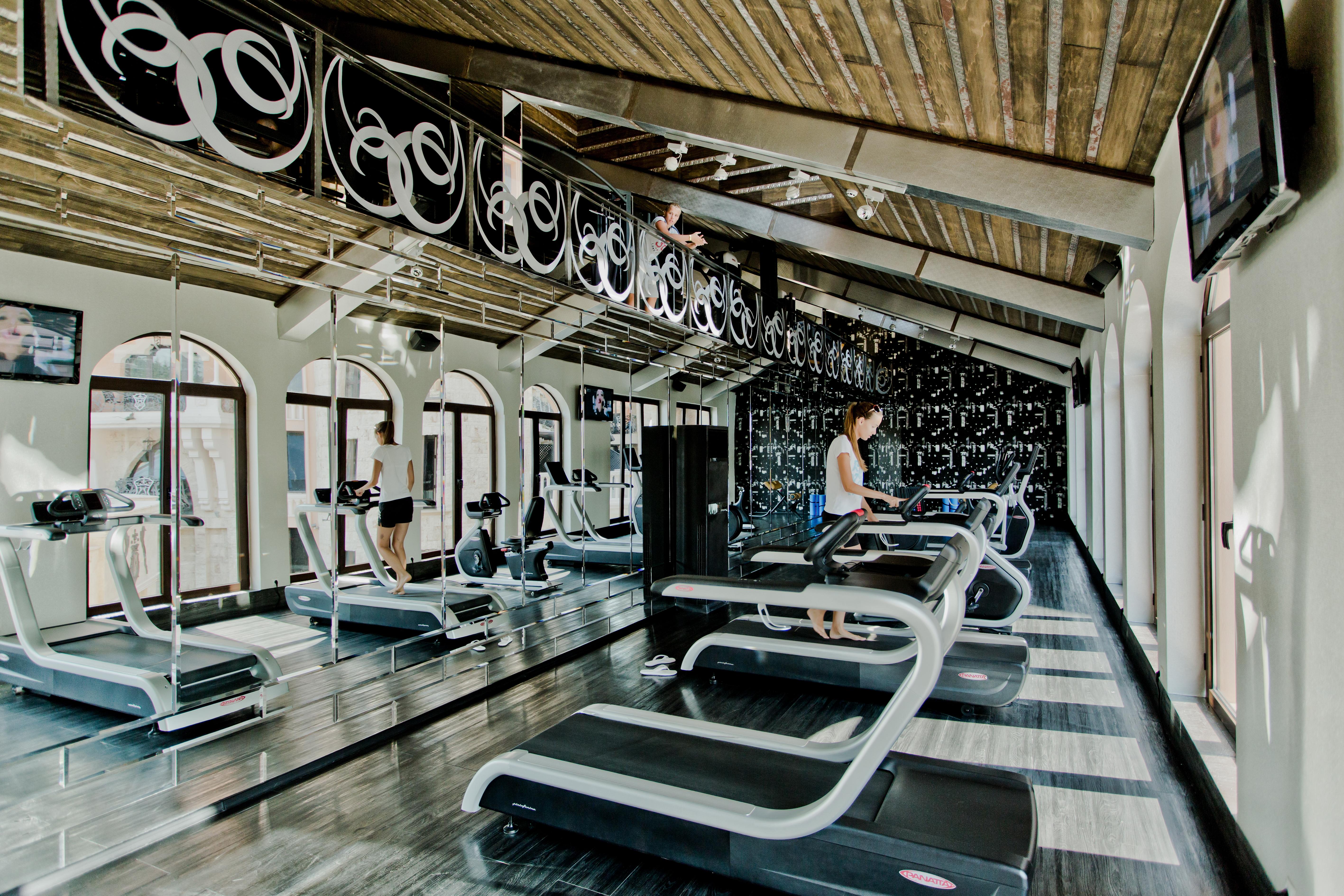 Royal Castle Design & Spa เอเลนีเต ภายนอก รูปภาพ